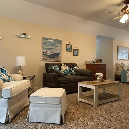 Adorable Private 1-Bedroom Studio On Mini-Farm.